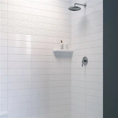 Sztuczne kamienne ściany prysznicowe